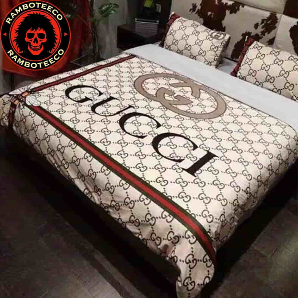 Gucci Luxury And Fashion Logo Monogram Comforter and Pillow Cover For Bedroom Queen Bedding Set Gucci Luxury And Fashion Logo Monogram Comforter and Pillow Cover For Bedroom Queen Bedding Set